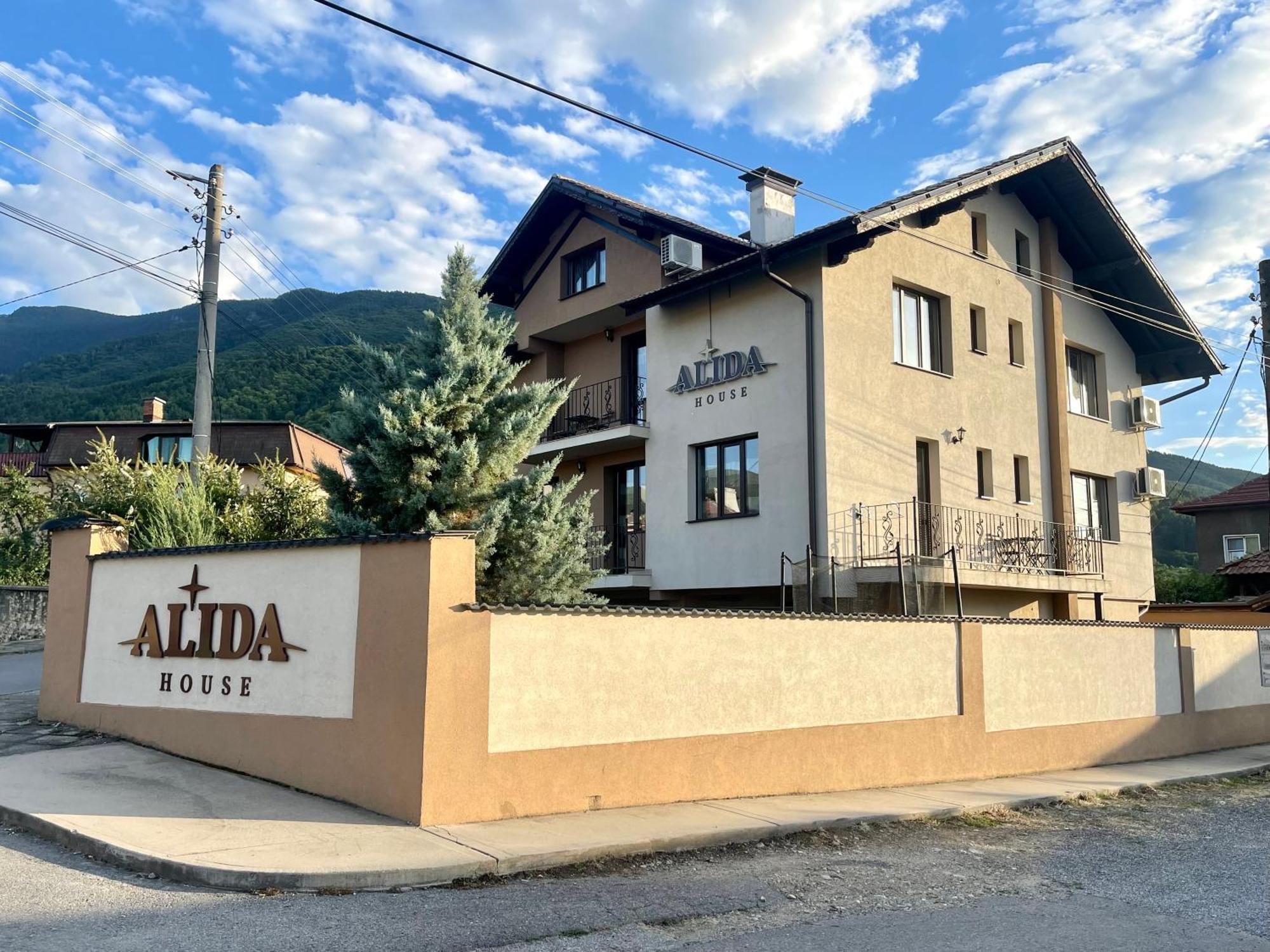 Къща За Гости Алида Sapareva Bania Exterior foto