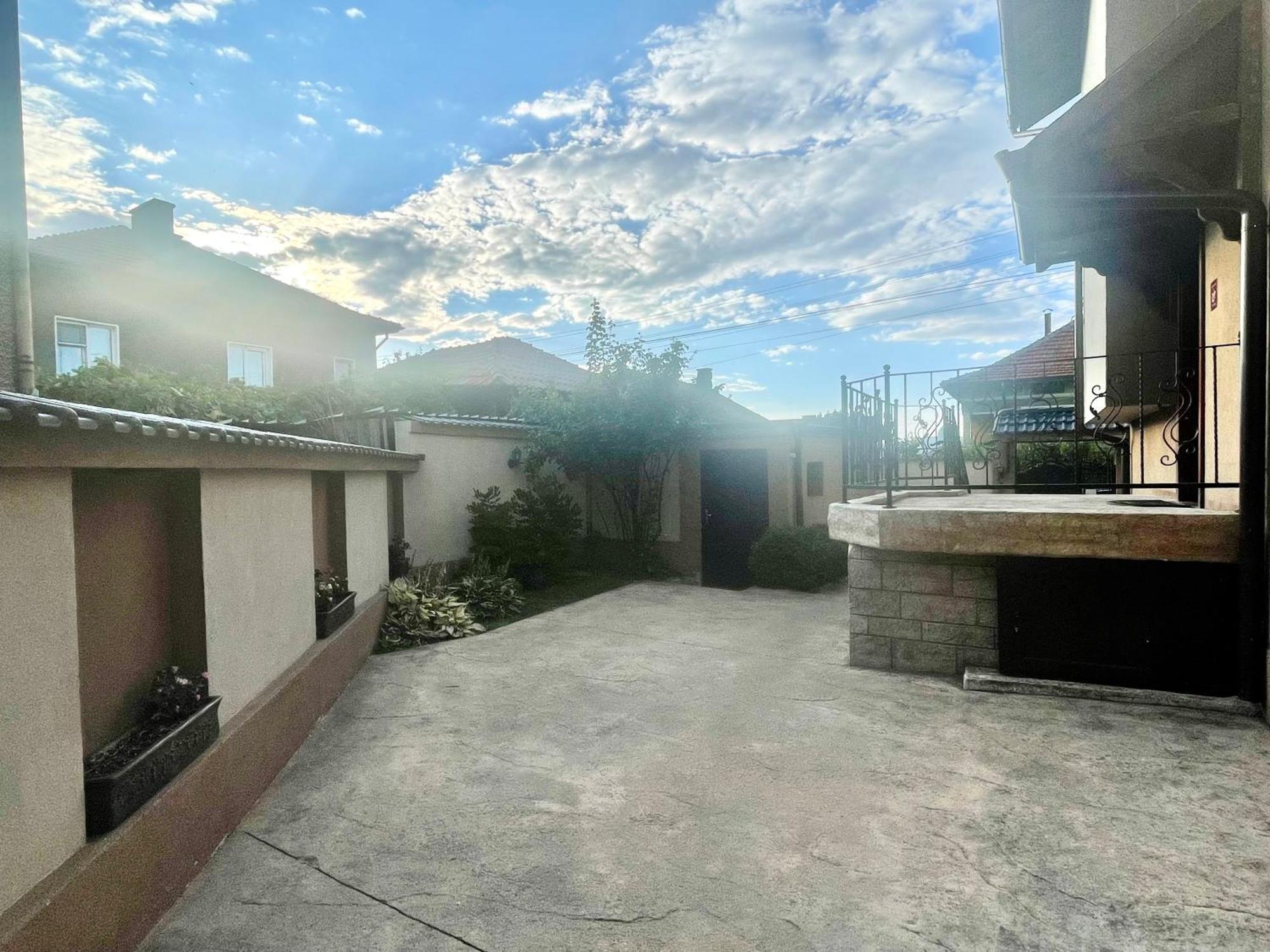 Къща За Гости Алида Sapareva Bania Exterior foto